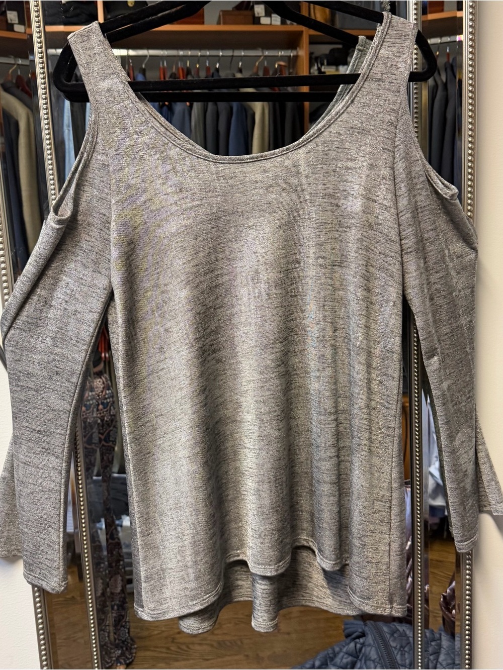 Women’s Gray Cold-Shoulder Long Bell Sleeve Top